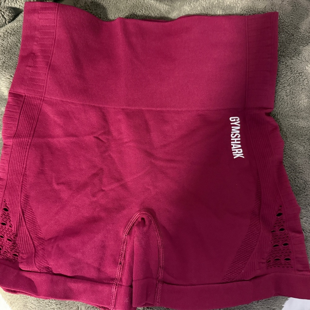Gymshark Women's High-Waist Seamless Bike Shorts in Magenta